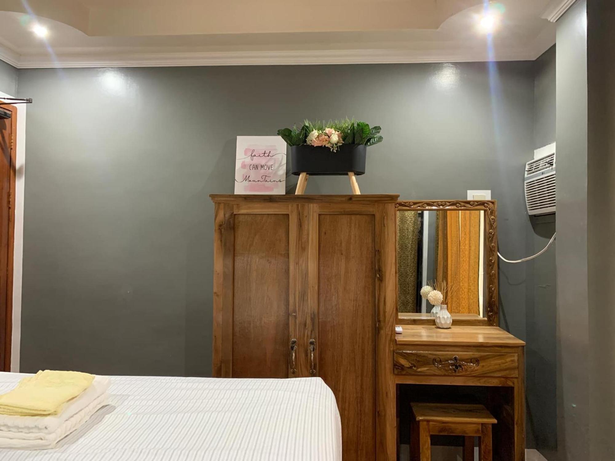 Lovely Bedroom In Lila, Bohol With Wifi, Ac And Ref Extérieur photo